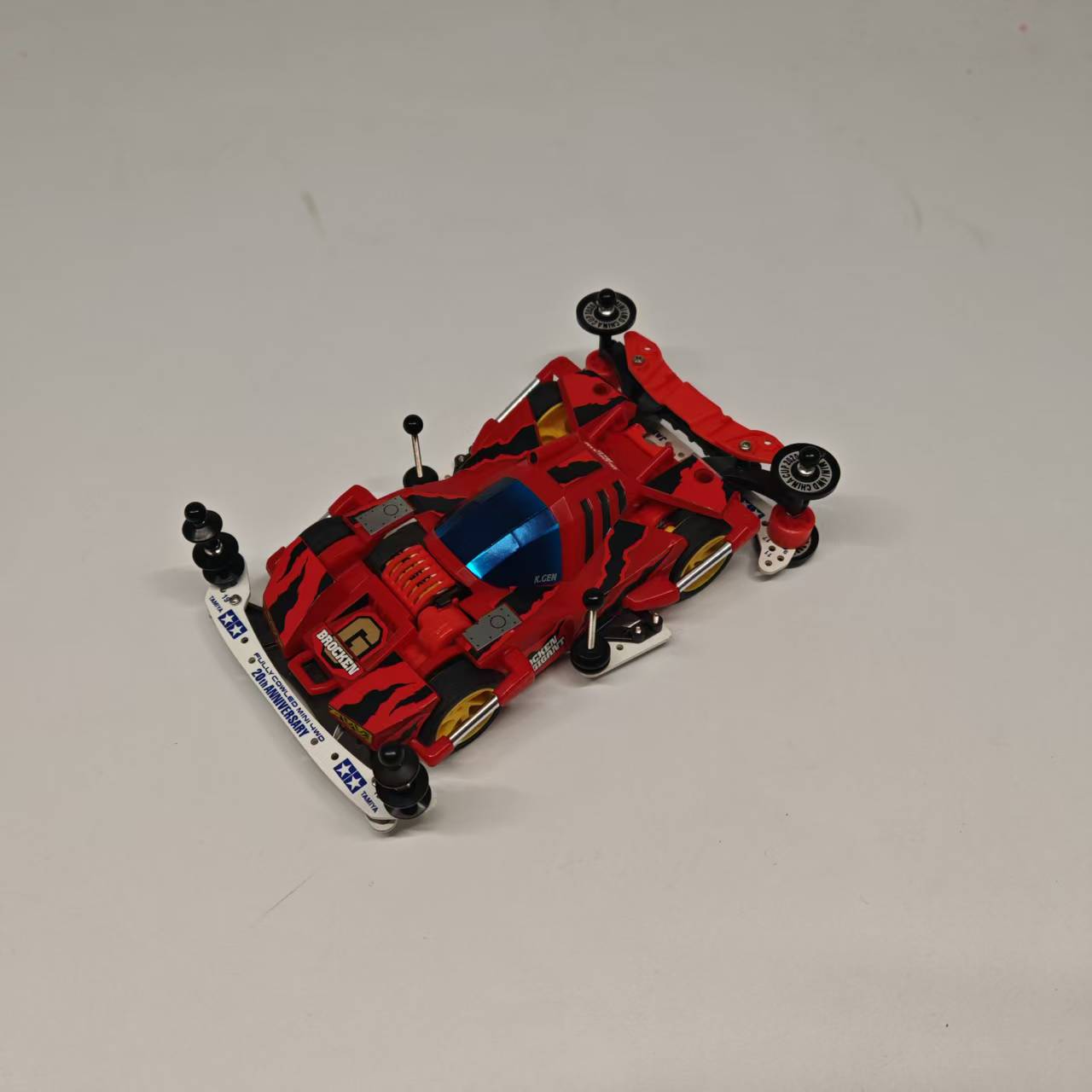 成品田宫红巨无霸改装车