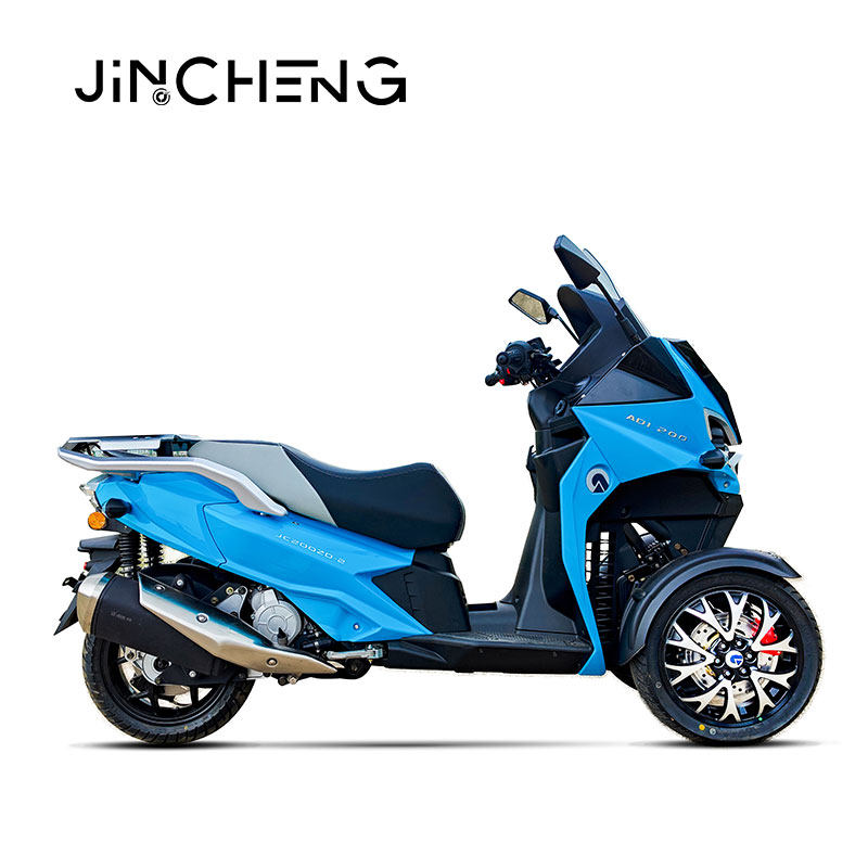 金城摩托adiva ad1 200都市版电喷水冷倒三轮摩托车踏板小挡风