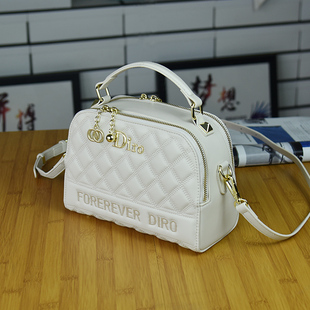 香港品牌正品真皮高级时尚小香风菱格手提枕头包单肩斜挎包女包包
