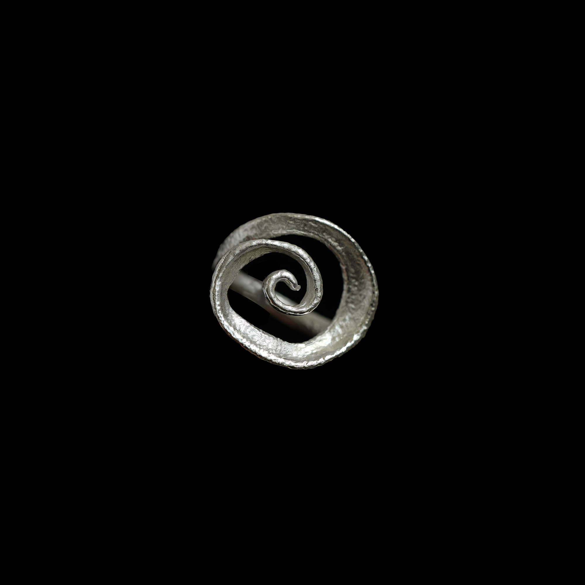 古着Ancient silver spiral patterned open ring戒指 - 实物图