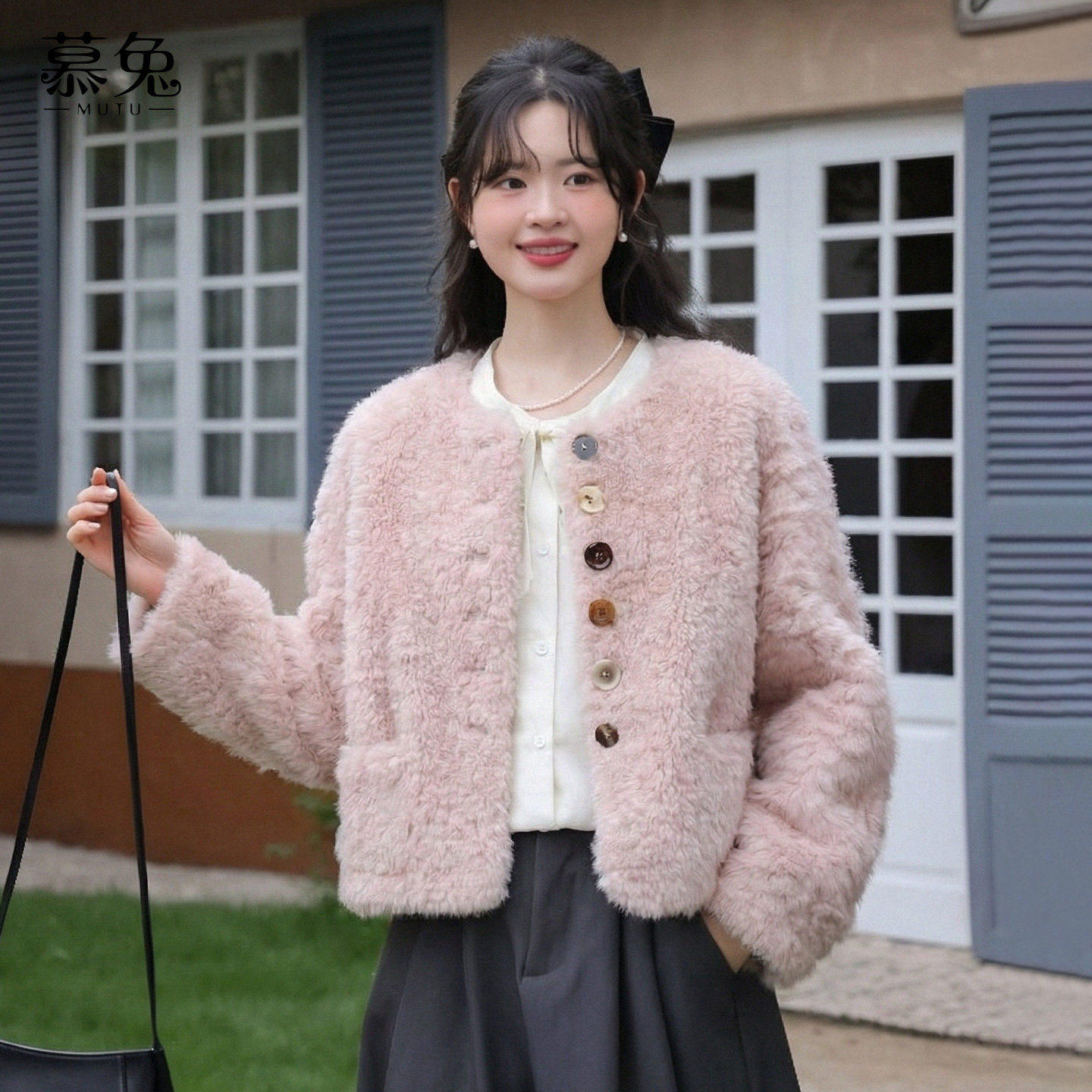 慕兔小香风仿羊羔毛短款外套女2025冬季新款加厚保暖皮毛一体上衣,女装/女士精品,短外套,淘宝优惠券,粉丝福利购,淘宝优惠卷