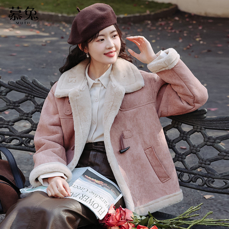 慕兔复古仿麂皮厚外套女冬季2025新款高级感加绒保暖皮毛一体上衣,女装/女士精品,短外套,淘宝优惠券,粉丝福利购,淘宝优惠卷