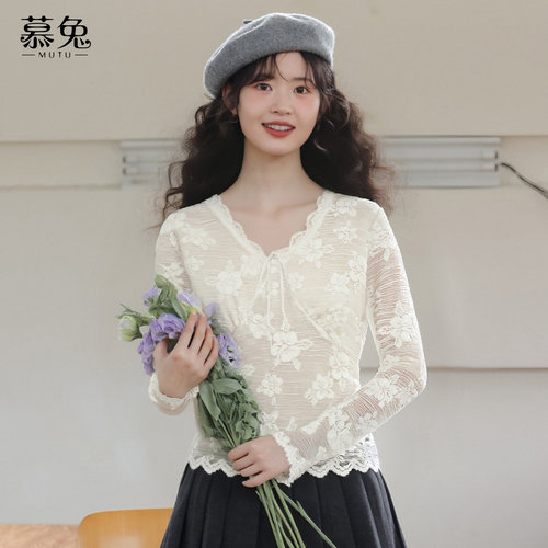 慕兔法式气质V领长袖蕾丝衫