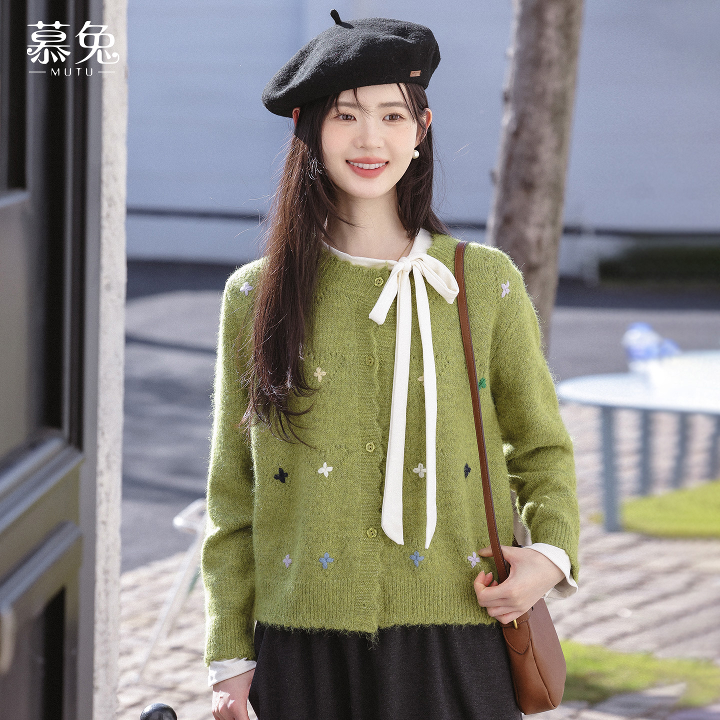 慕兔法式绿色刺绣碎花毛衣开衫