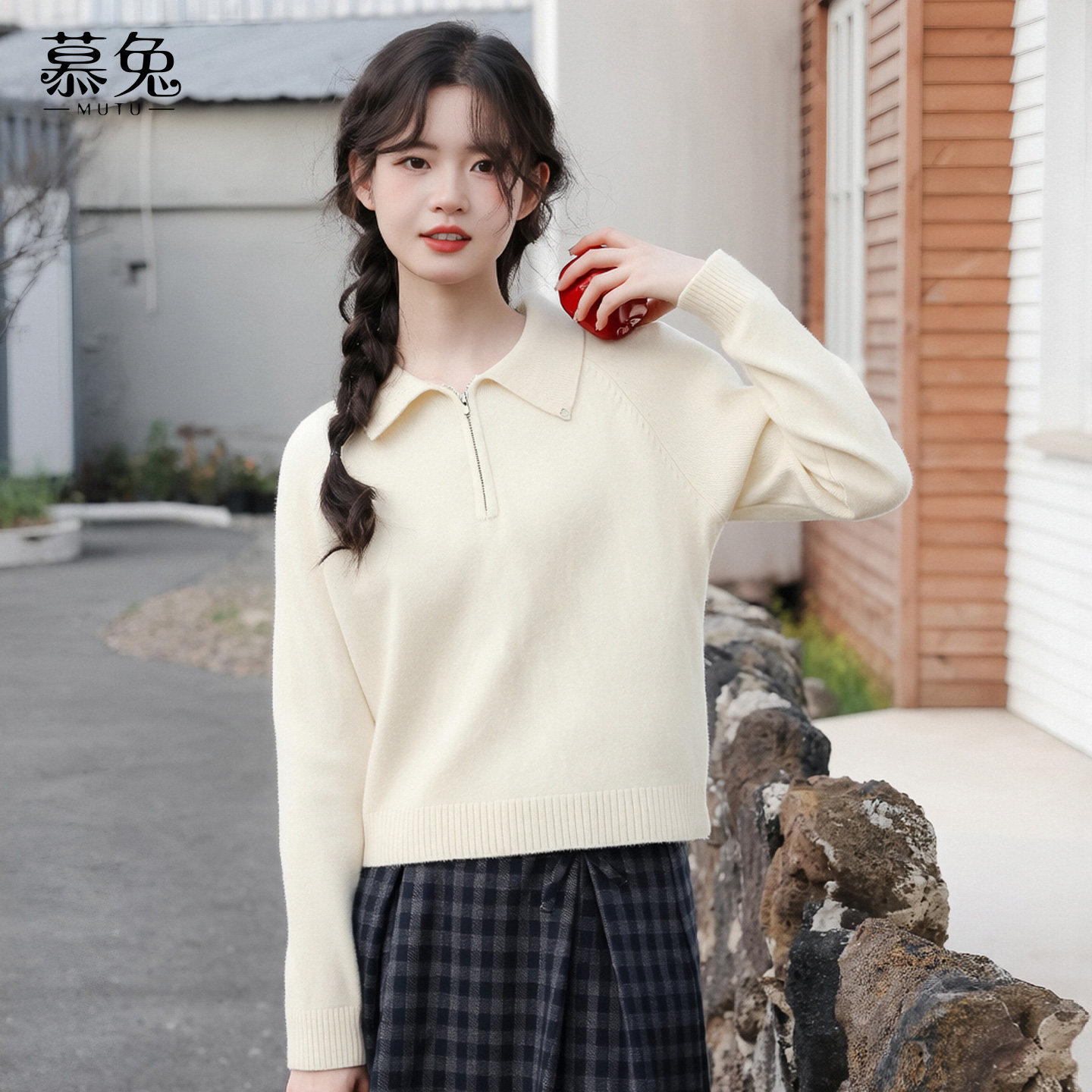 慕兔法式翻领长袖针织毛衣