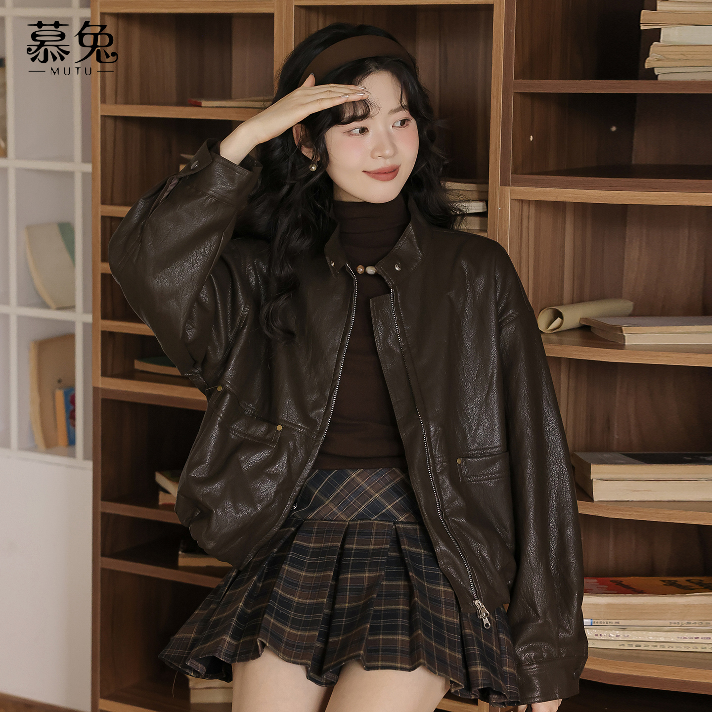 慕兔复古咖色立领pu皮衣外套
