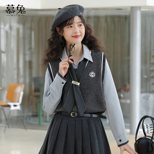 慕兔学院风上衣两件套女2025冬新款长袖衬衫叠穿针织马甲上衣套装