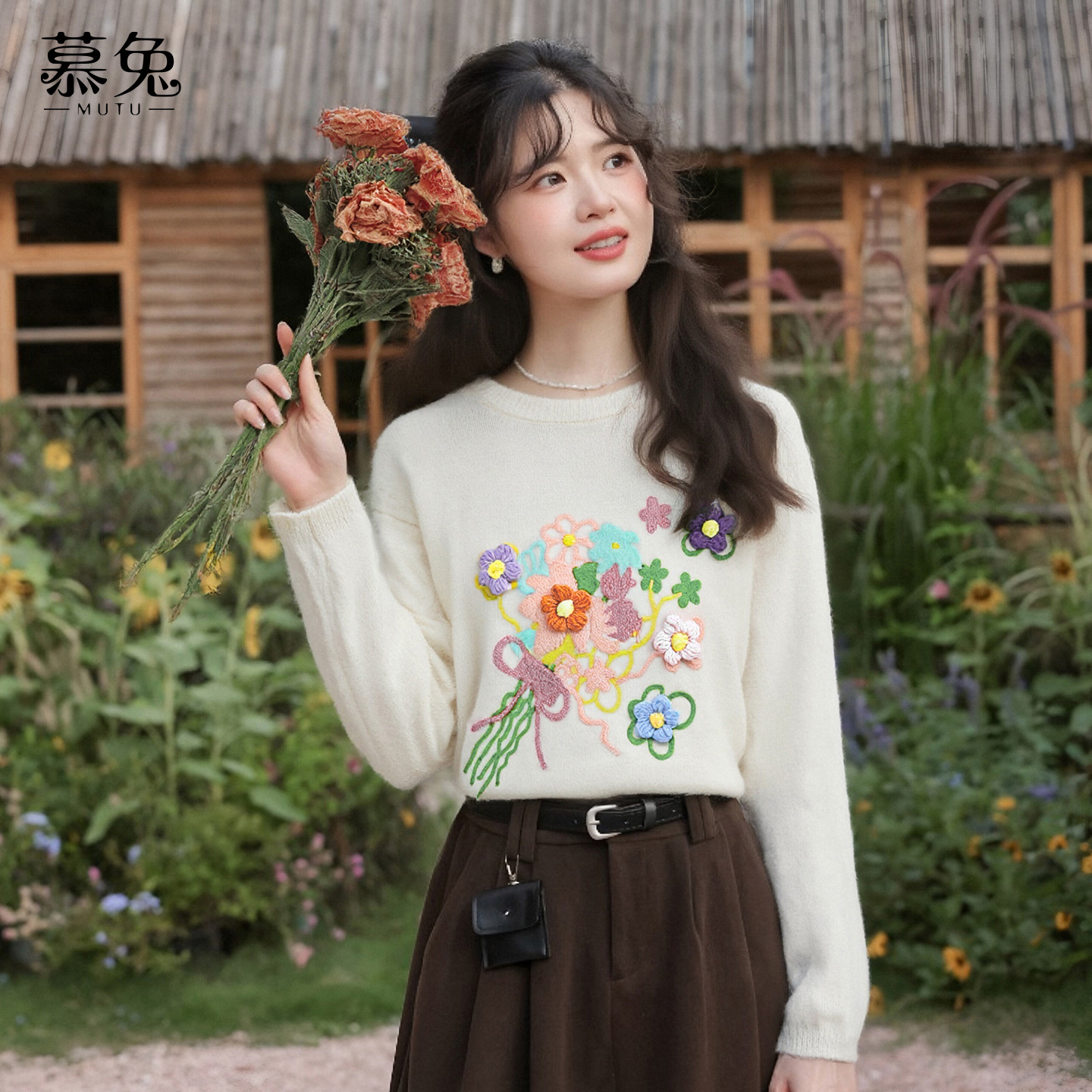 慕兔半甜美温柔风立体花朵针织衫