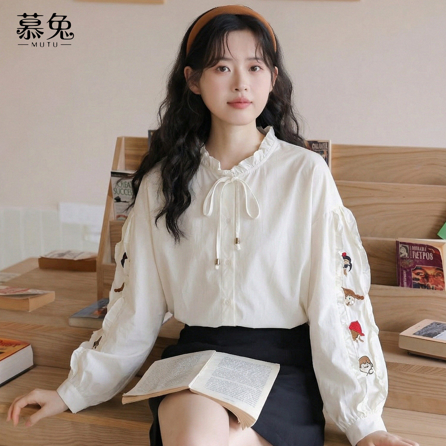 慕兔甜美卡通刺绣长袖衬衫女2026春季新款设计感小众宽松白色上衣,女装/女士精品,衬衫,淘宝优惠券,粉丝福利购,淘宝优惠卷