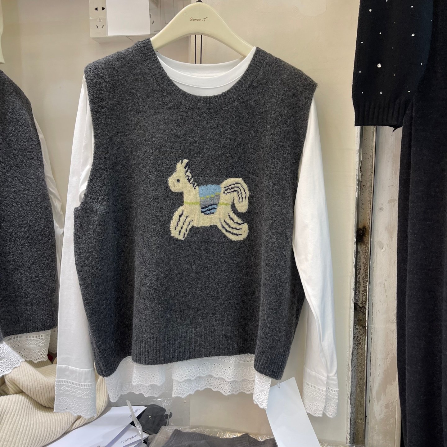 韩系叠穿提花针织背心女+蕾丝边T恤两件套2025秋冬叠穿穿搭套装潮,女装/女士精品,毛针织衫,淘宝优惠券,粉丝福利购,淘宝优惠卷