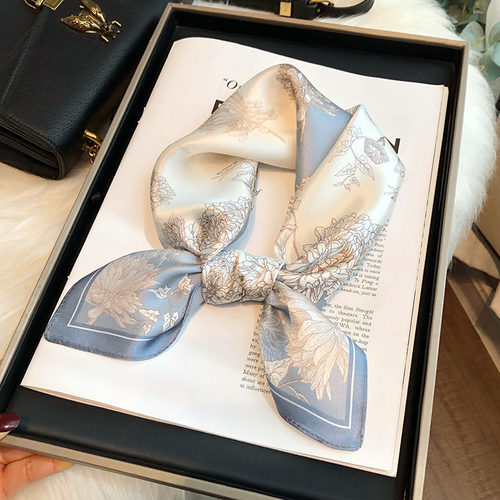 蓝色百搭真丝丝巾2025新款小方巾