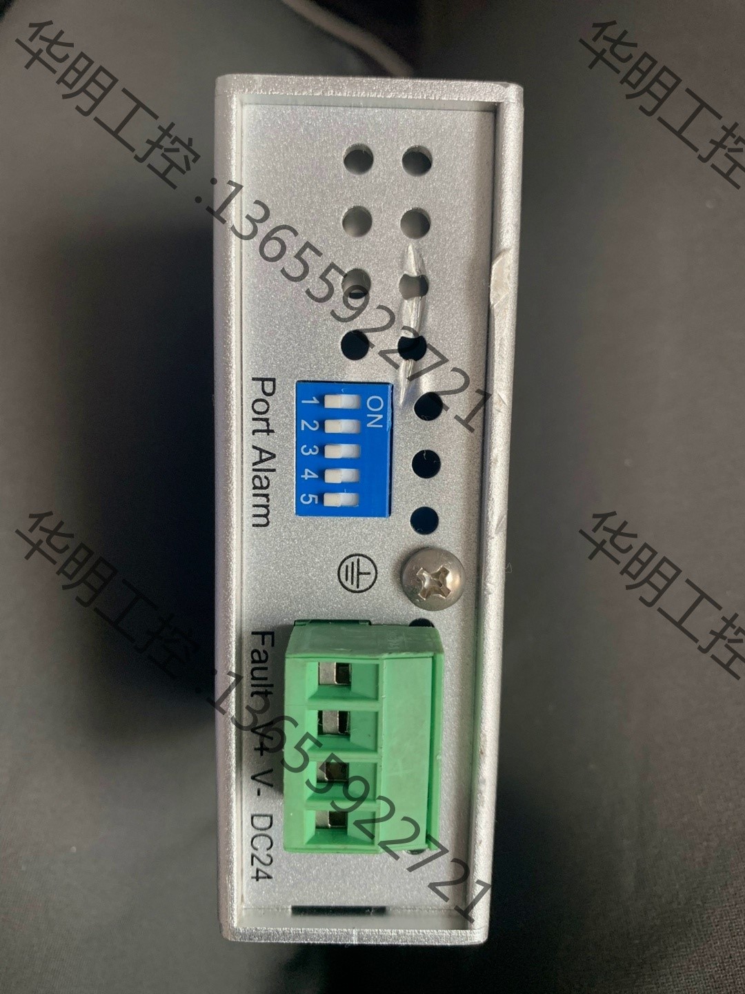 议价 Korenix科洛理思JetNet2005交换机，面板有一处