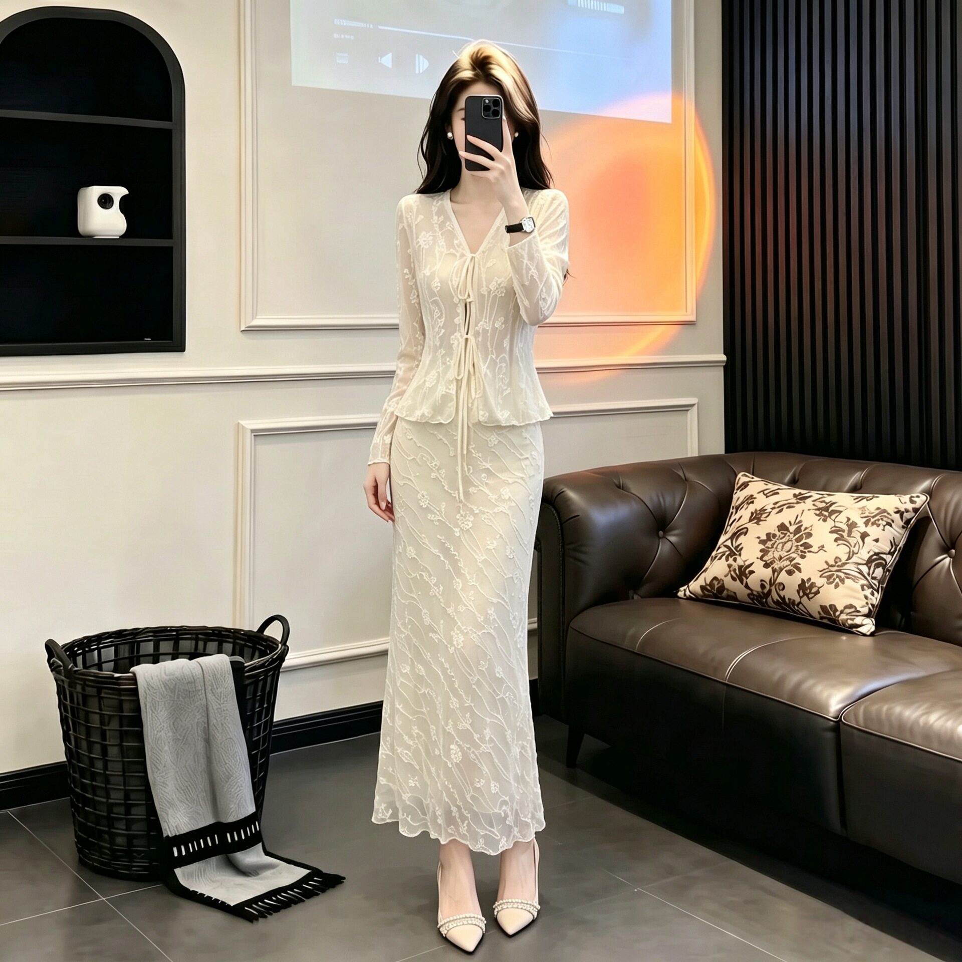 温柔女人味气质时尚套裙女秋漂亮高级感蕾丝网纱上衣半身裙两件套