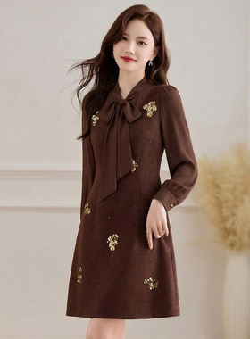 2026春季新款女装胖mm时尚气质亮片收腰拼接假两件连衣裙 JX2611