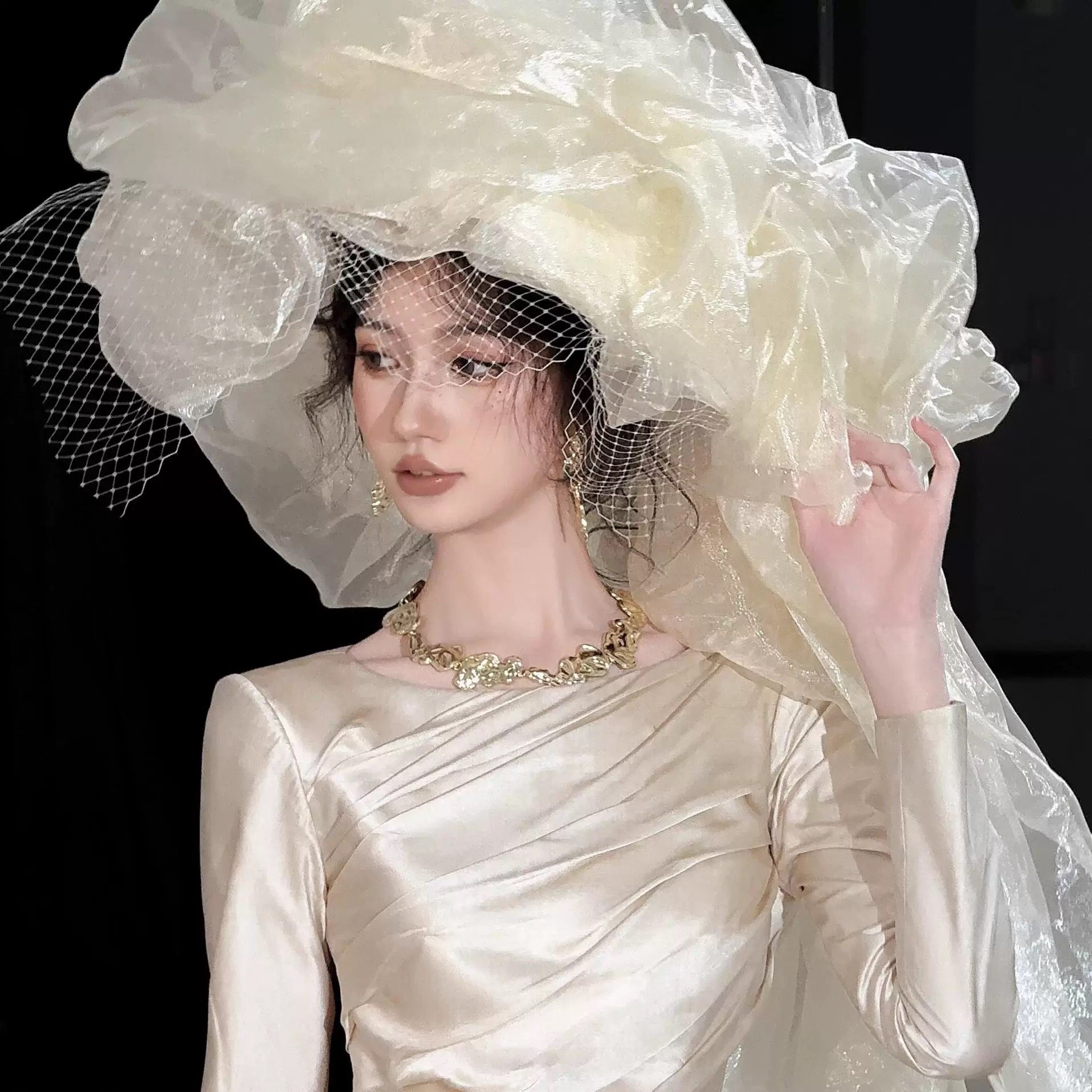 新品法式复古抓纱云朵夸张礼帽帽纱森系样片婚纱摄影新娘头饰