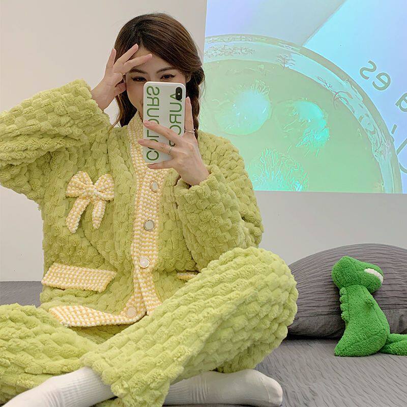 CORAL VELVET PAJAMAS FOR WOMEN AUTUMN AND WINTER SWEET AND CUTE 2023 NEW AVOCADO GREEN VELVET THICKENED LOUNGEWEAR SET