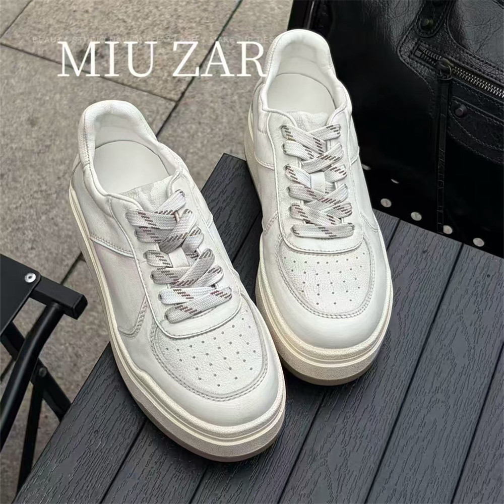 妙莎MIUZAR女鞋2026秋季新款擦色做旧小白鞋休闲板鞋时髦脏脏鞋