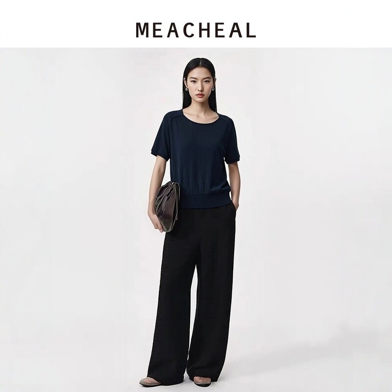 MEACHEAL米茜尔夏季新款暮霭蓝桑蚕丝T恤女圆领宽松蝙蝠袖小衫图片