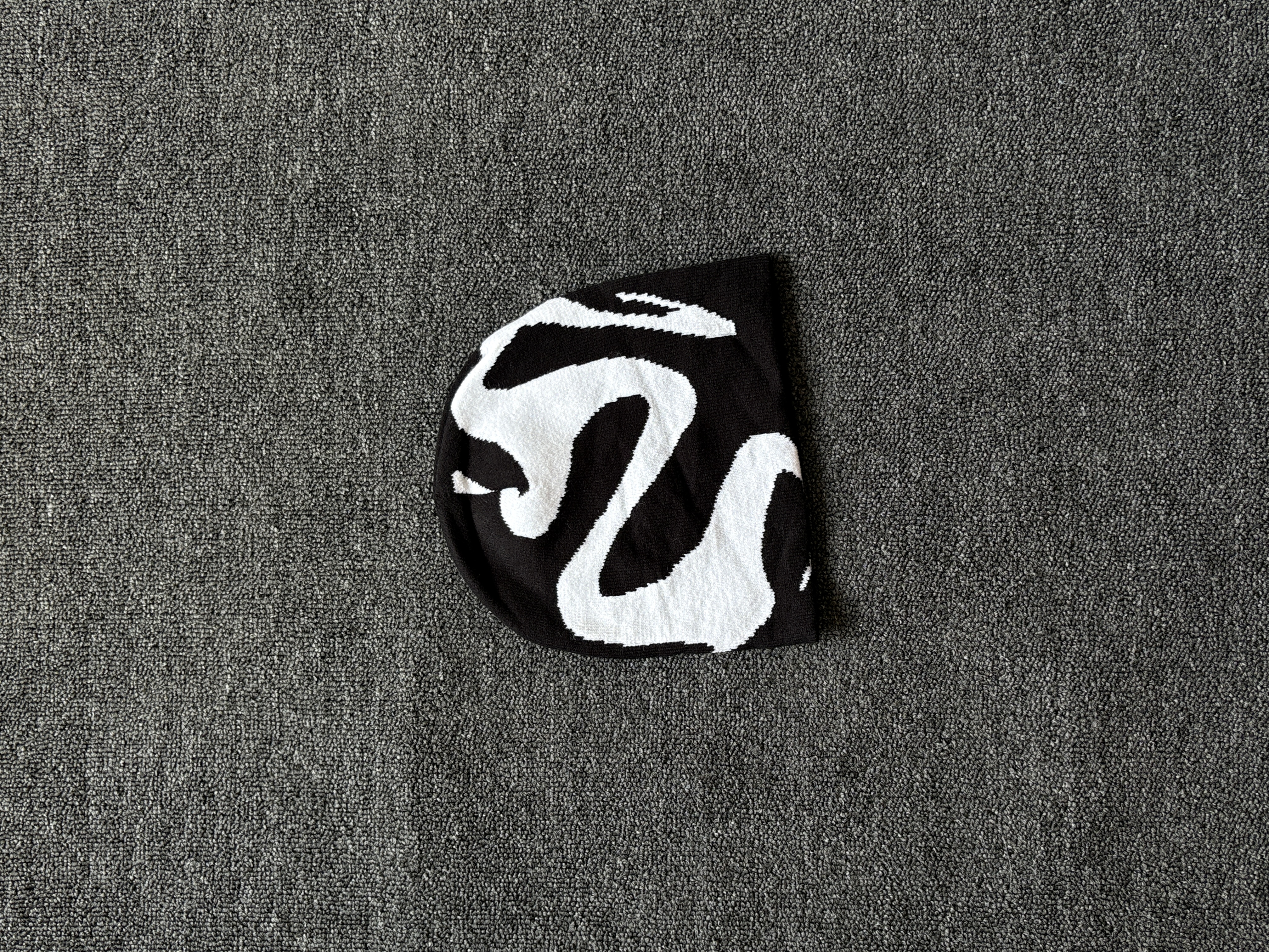 小心袖口 原创美式街头提花黑白色冷帽毛线男女小众透气针织帽