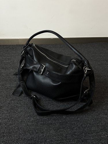 小心袖口 25AW 原创荔枝纹黑色通勤复古机车包软皮男女同款托特包