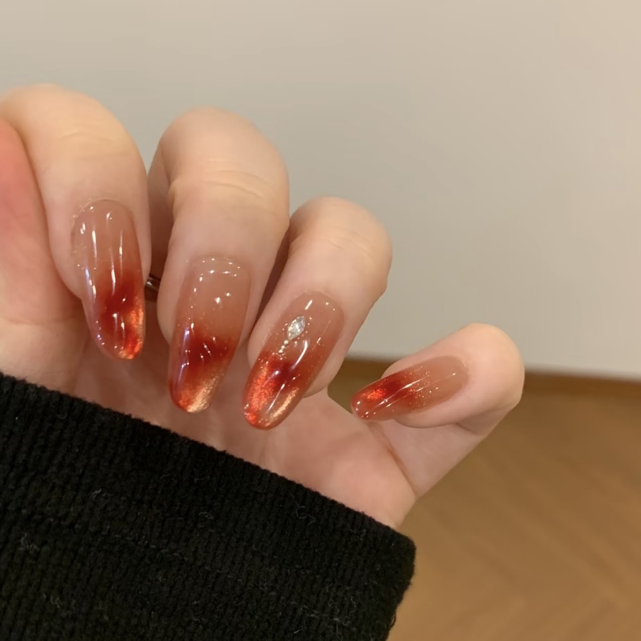 【红玛瑙】圣诞新年红色晕染猫眼ins风手工穿戴甲显白简约美甲贴