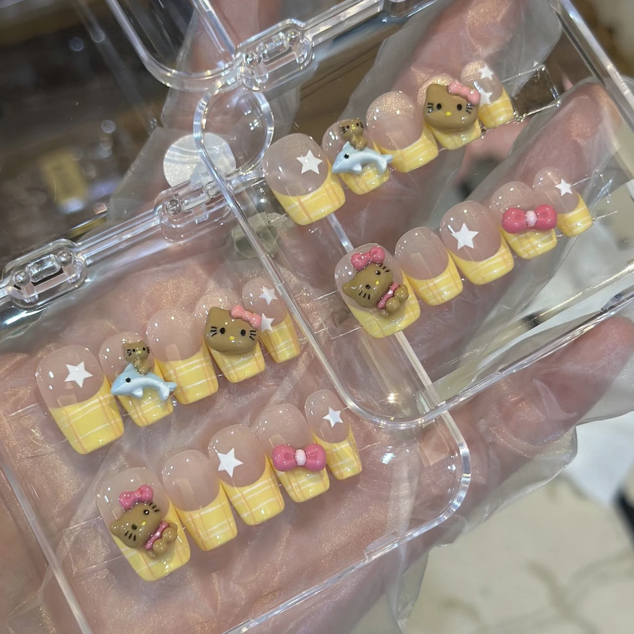 黄色法式格纹黄油kitty猫穿戴甲美甲夏日甜美可爱少女心手工美甲
