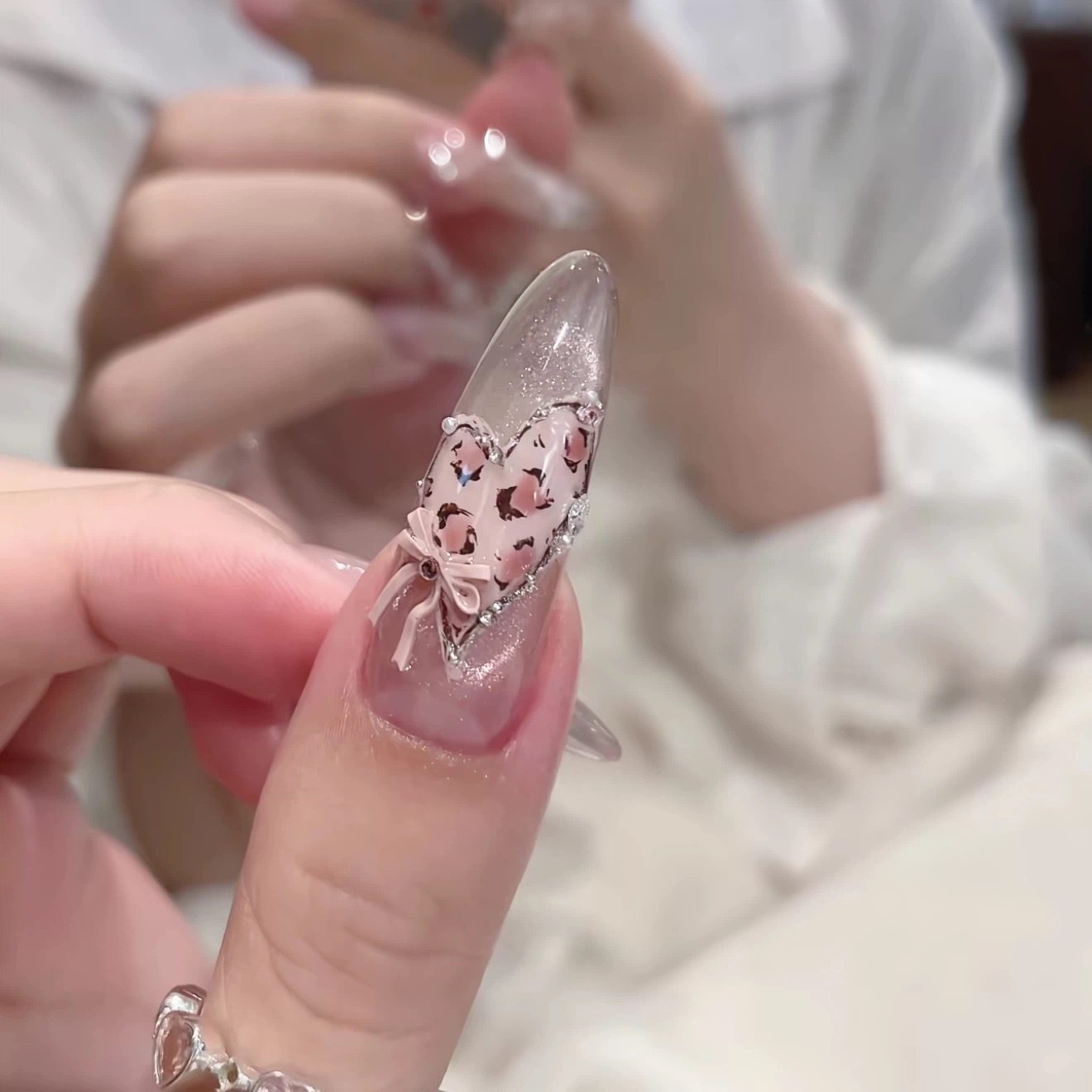 【豹纹丝带】纯手工穿戴甲粉色豹纹蝴蝶结甜酷猫眼轻奢温柔美甲贴,彩妆/香水/美妆工具,穿戴甲/甲片,淘宝优惠券,粉丝福利购,淘宝优惠卷