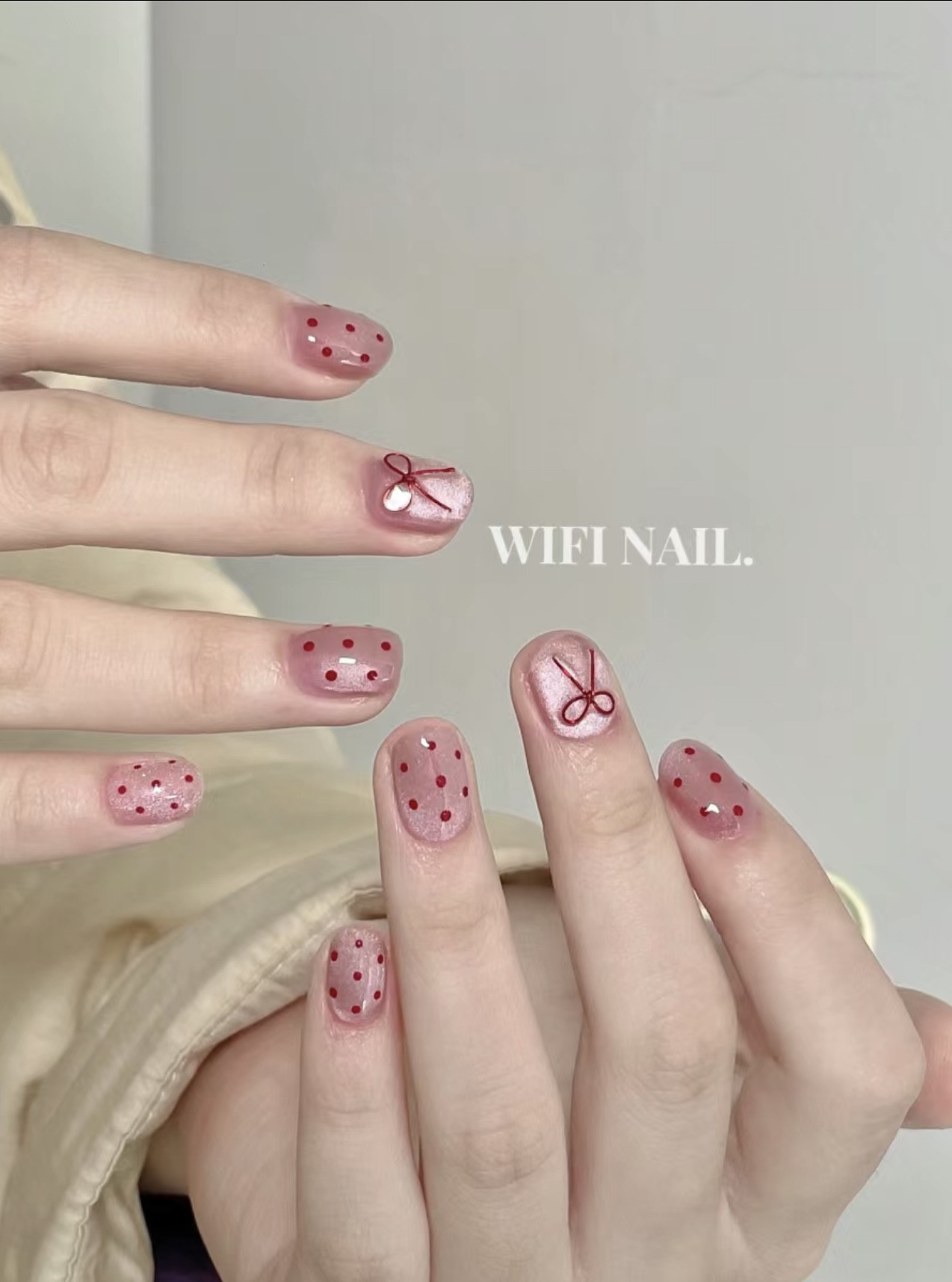 「草莓布丁」纯手工穿戴甲波点蝴蝶结细闪韩系简约短甲美甲ins风,彩妆/香水/美妆工具,穿戴甲/甲片,淘宝优惠券,粉丝福利购,淘宝优惠卷