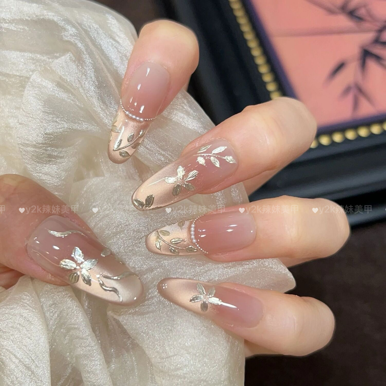 【金凤玉露】新中式刺绣花朵香槟金猫眼手工穿戴甲温柔风显白美甲