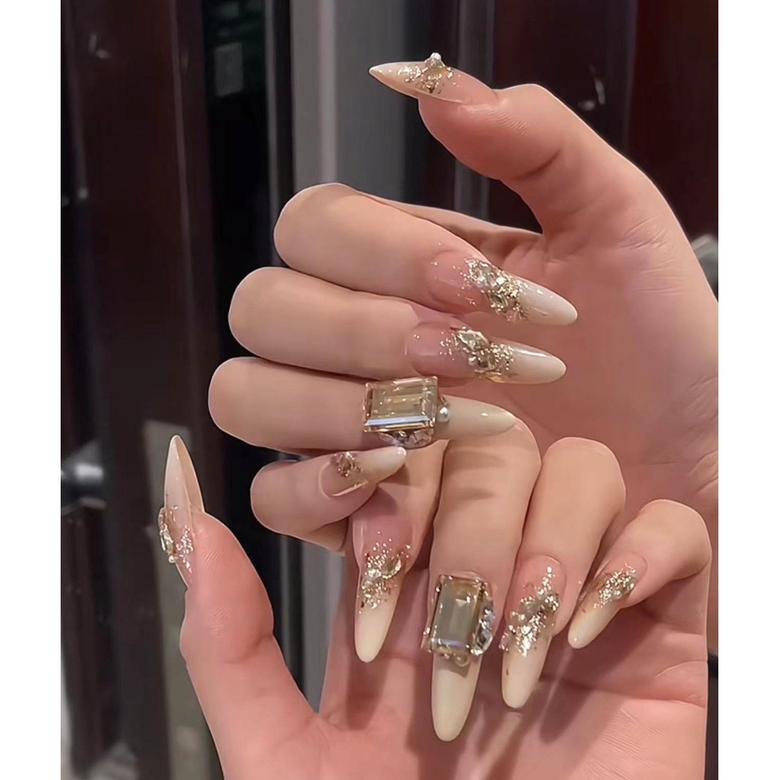 实拍纯手工穿戴甲片手作纯欲奶黄色法式爆闪钻新年美甲可拆卸甲片,彩妆/香水/美妆工具,穿戴甲/甲片,淘宝优惠券,粉丝福利购,淘宝优惠卷