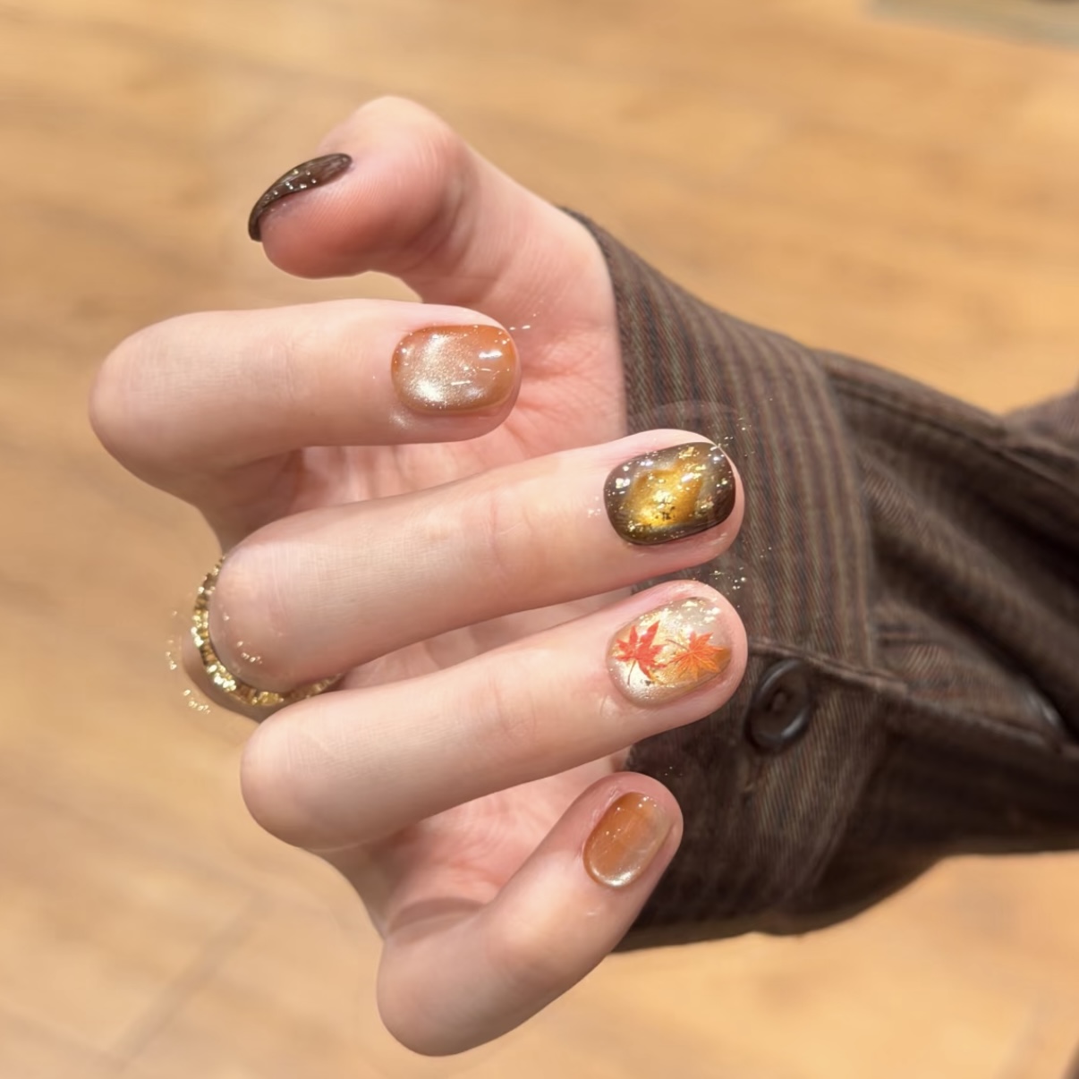 【枫叶琥珀】纯手工穿戴甲秋冬拉德风棕色琥珀猫眼显白美甲贴短款
