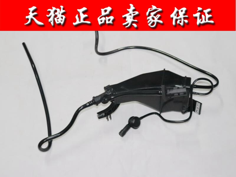 帕萨特新领驭1.8T2.02.8活性碳罐