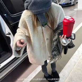 “在韩千金”复古米黄色圆领单排扣圈圈羊毛中长款大衣外套