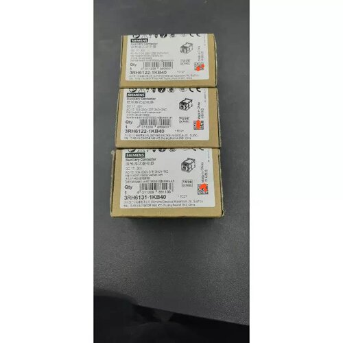 议价接触器式继电器3RH6122-1KB40两个，