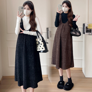 时尚大码孕妇装2025年秋冬季新品背带孕妇连衣裙+毛衣两件套洋气