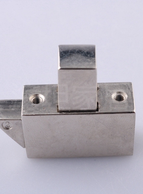 DK637机箱机柜门按钮锁 按钮撞击插销锁 工业设备自动闭合搭扣锁