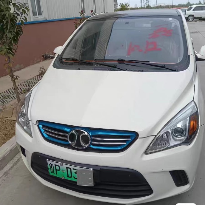 北汽EV160拆车件前嘴机盖铰链叶子板车门尾灯中控显示屏原装纯拆