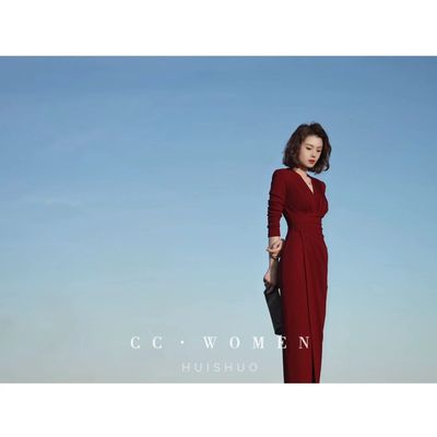 彩彩家【维多利亚】冬季气质穿搭高级修身显瘦红色知性优雅连衣裙