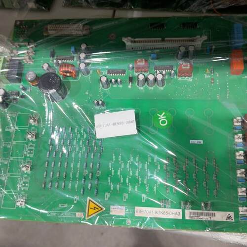 议价6SE7041-8EK85-0HA0 整流驱动板 工控控制板维修