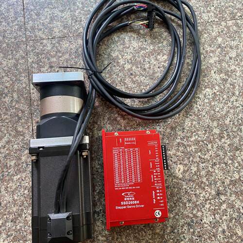 议价SSD2608H 研控86闭环步进电机带减速机驱动套装维修