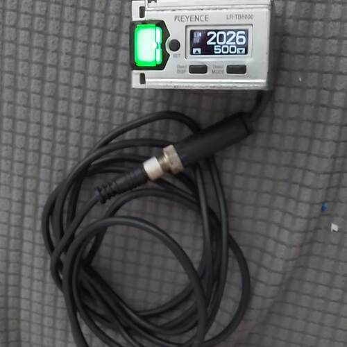 议价LR-TB5000 激光测距传感器 工业自动化工控检测器件维修