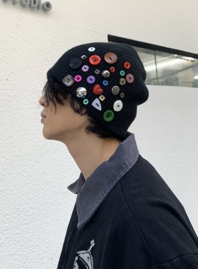 韩国小众设计师款五彩纽扣针织帽男秋冬保暖护耳冷帽ins毛线帽女