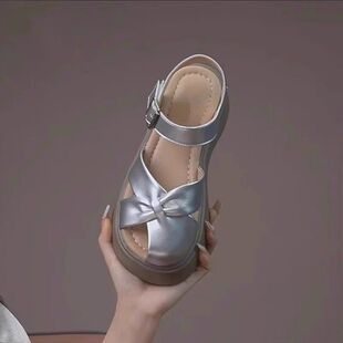 胖东来山姆休闲沙滩凉鞋子女款2026新款夏季外穿配裙子厚底增高包