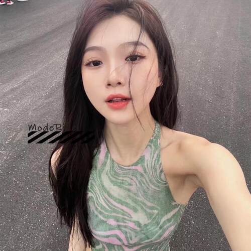 I.AM.GIA性感薄款挂脖背心 2024春季新款条纹短款无袖打底衫