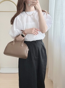 跃入慵懒假日 后领蝴蝶结系带 云朵泡泡袖廓形立领衬衫上衣