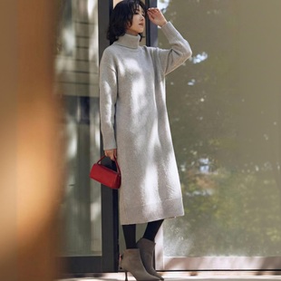 【巨折价】 MO家 重磅温暖轻盈蓬松马海毛针织连衣裙+围脖 套装