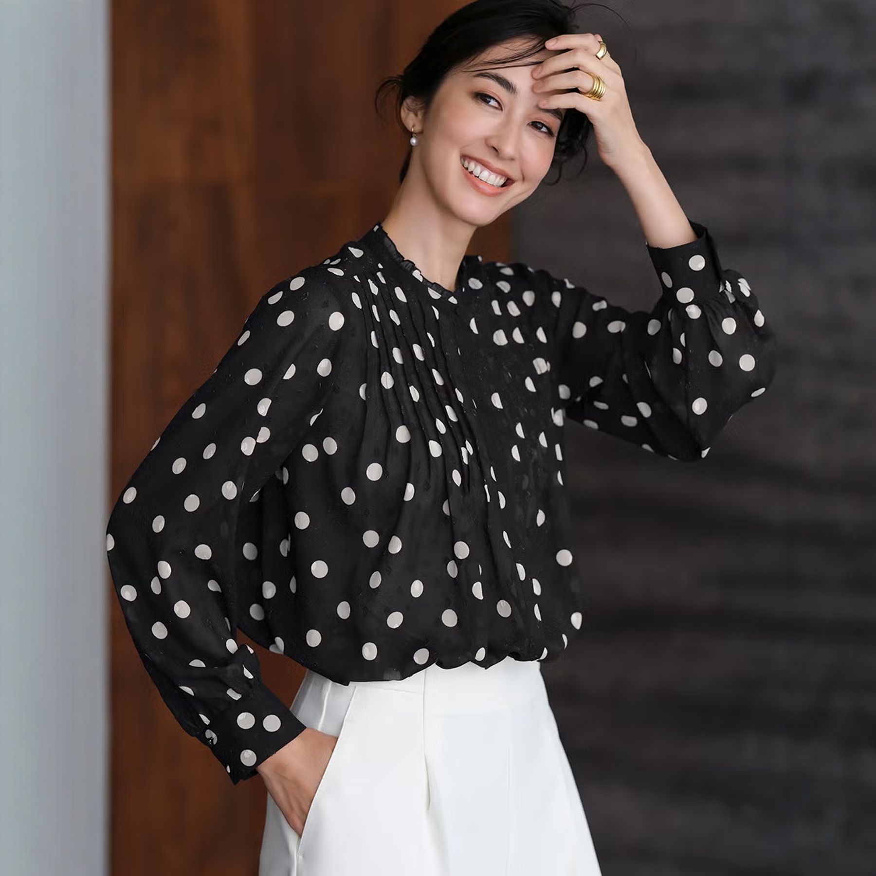 代1000+法式浪漫高智 圆点提花塔克褶门襟木耳边立领百搭长袖衬衫