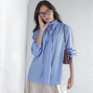 棉质触感拼接刺绣衬衫 代1200 免烫抗皱 前后2WAY穿 组Q明星款
