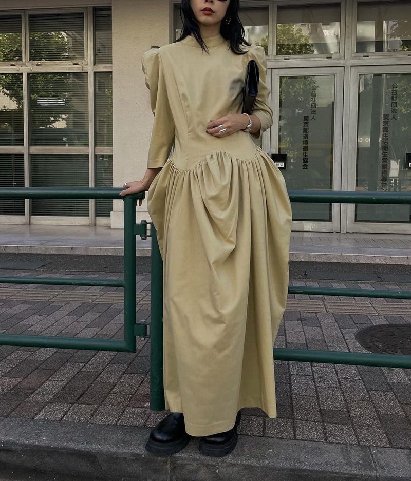立体剪裁洋娃娃款蓬蓬连衣裙
