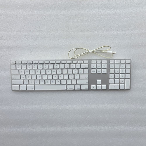 苹果原装银色金属A1243 英文 USB有线 机械键盘 双USB扩展 MB110